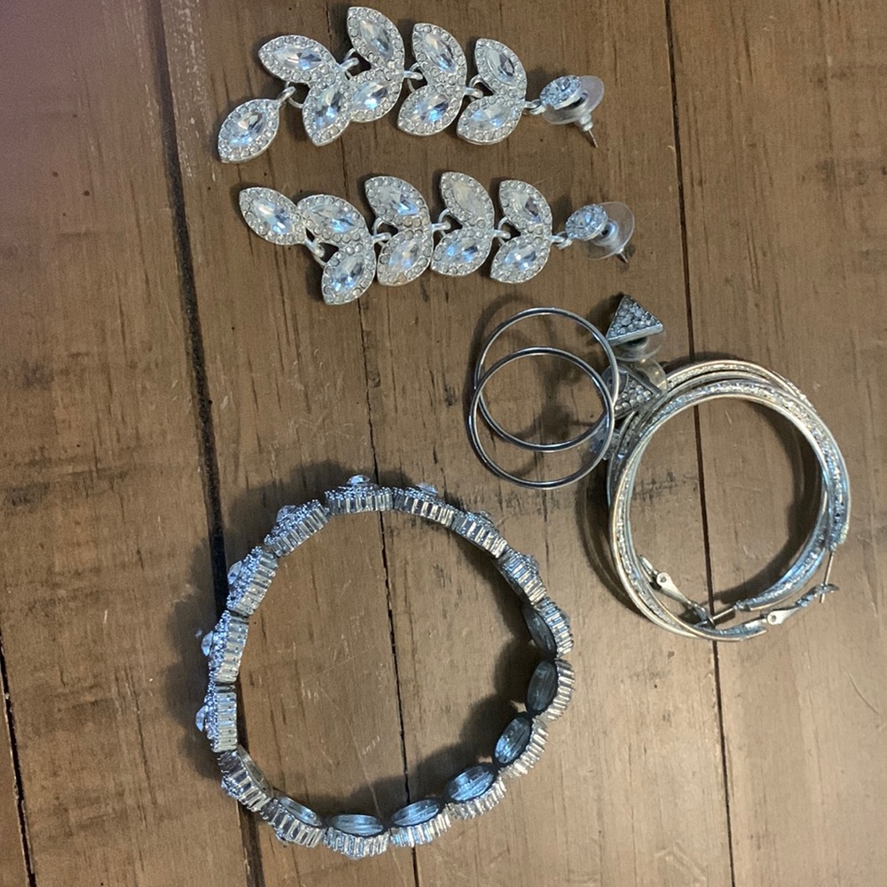 Silver Fashion Jewelry